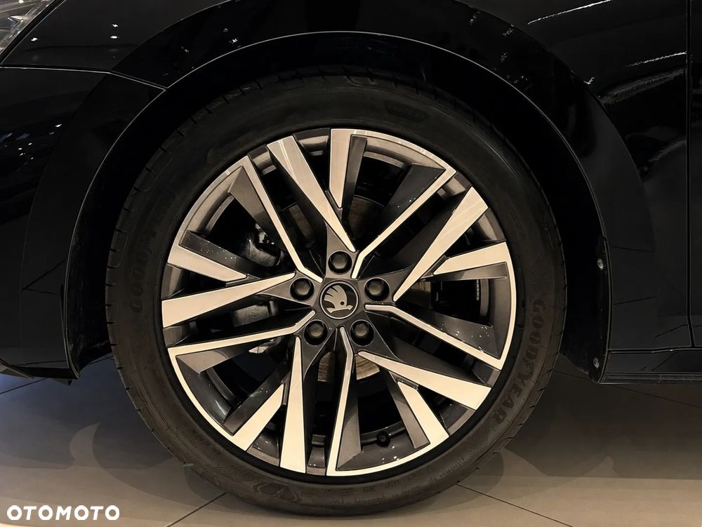 Skoda Octavia 1.5 TSI mHEV Sportline DSG - 4