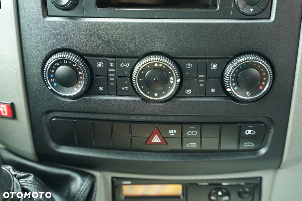 Mercedes-Benz / SPRINTER 516 / KLIMATYZACJA / SPROWADZONY / - 20