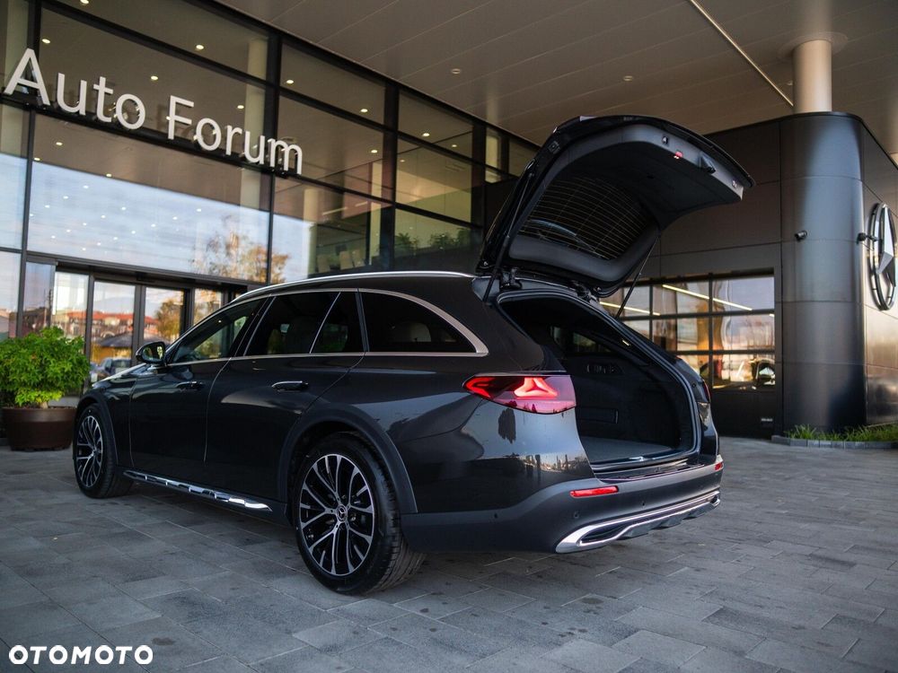 Mercedes-Benz Klasa E - 26