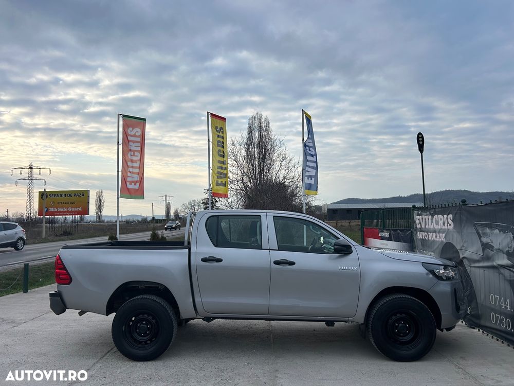 Toyota Hilux 2.4D 150CP 4x4 Double Cab 6MT Style - 7