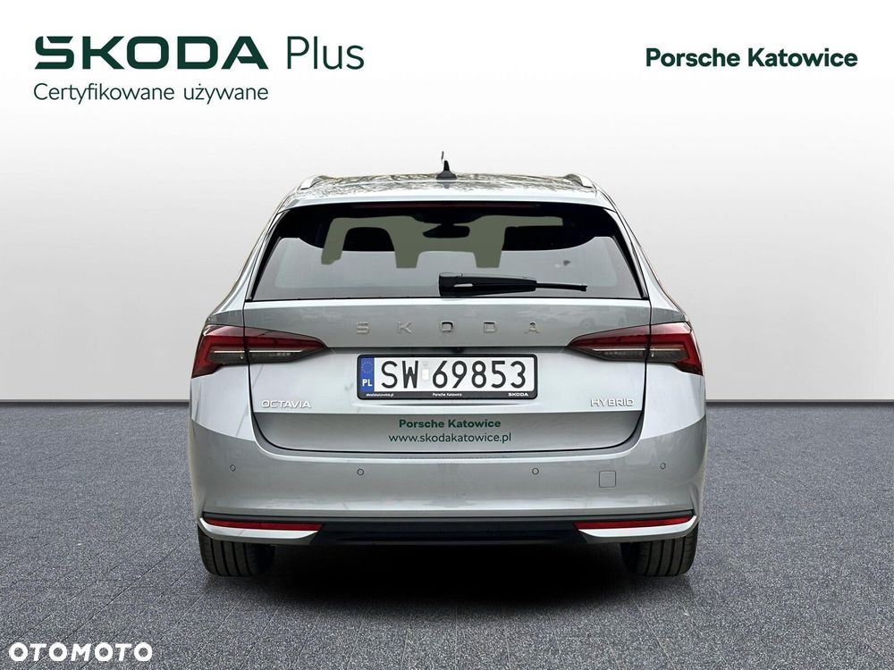 Skoda Octavia - 4