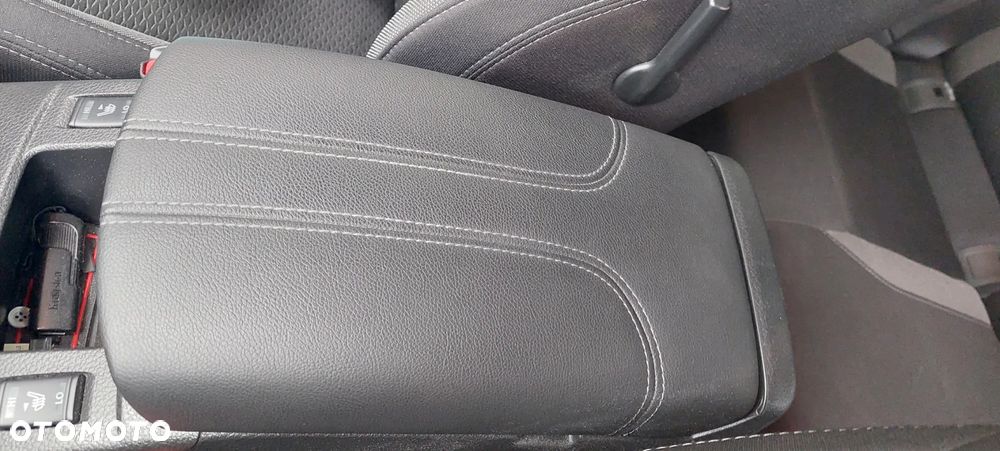 Nissan Qashqai 1.3 DIG-T N-Connecta - 26