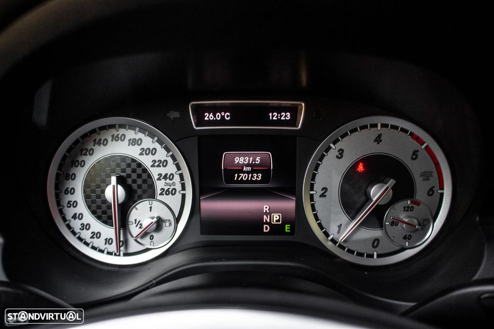 Mercedes-Benz A 180 d 7G-DCT Style — fotografia 18