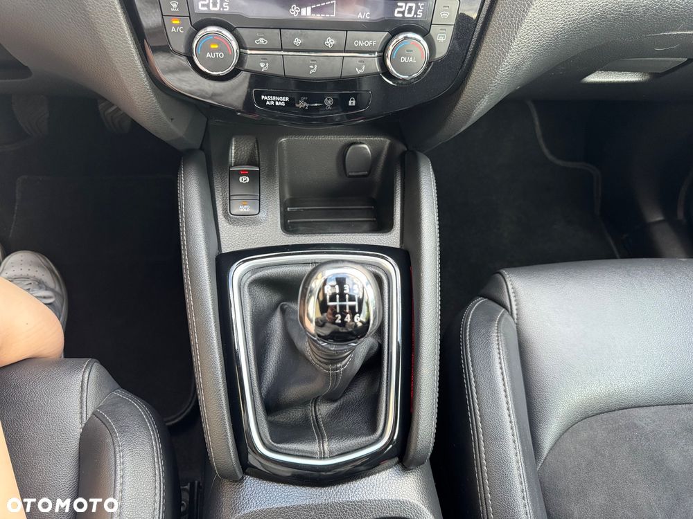 Nissan Qashqai 1.3 DIG-T N-Tec - 28