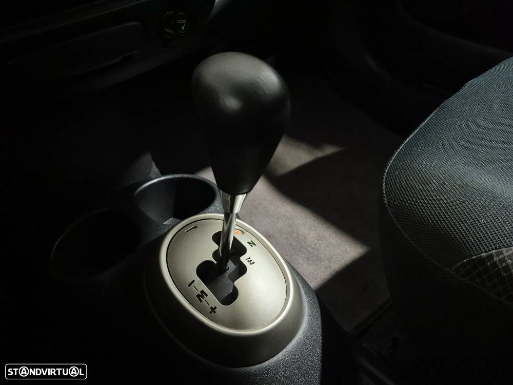 Toyota Yaris 1.0 Sol MMT AC - 14