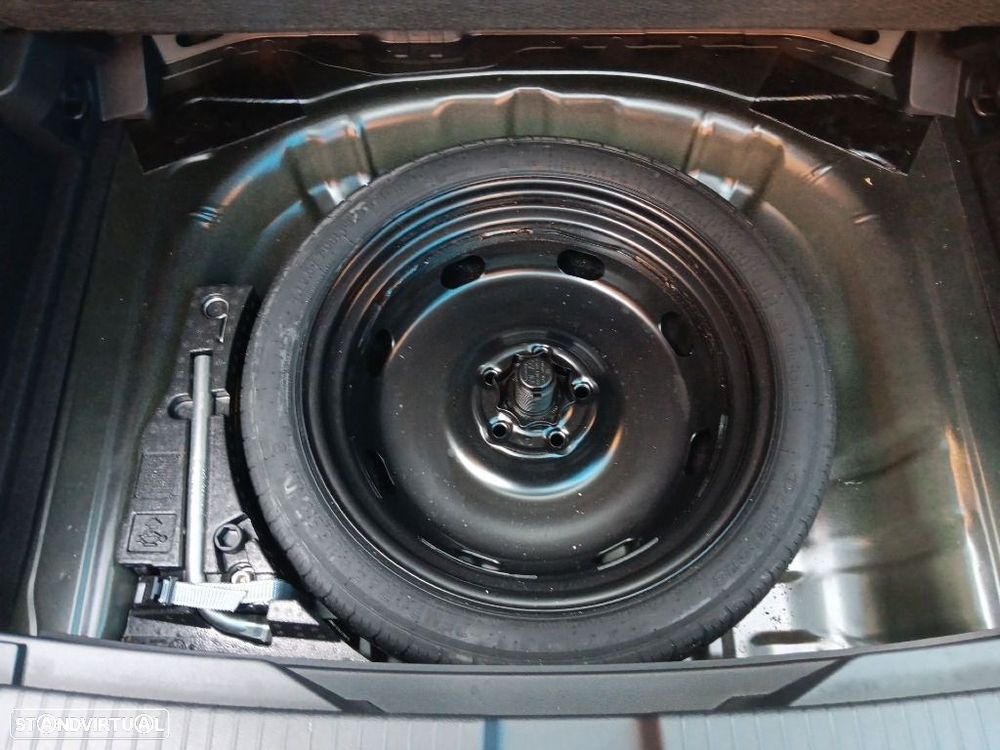 VW T-Roc 1.5 TSI Urban DSG - 35