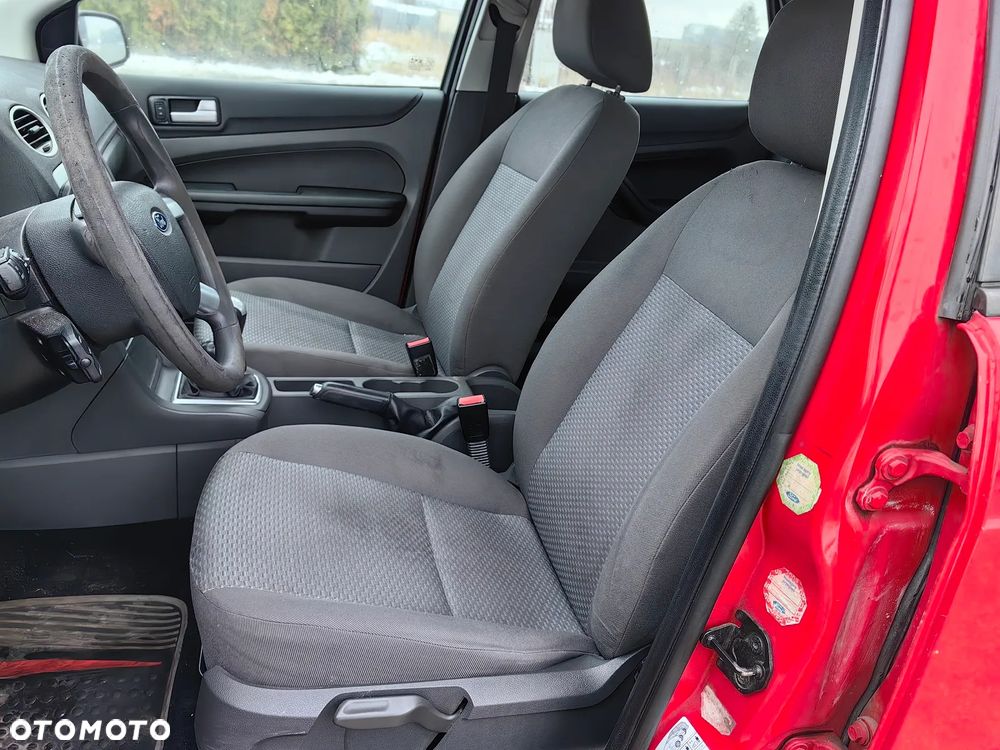 Ford Focus 1.6 TDCi Ambiente - 12