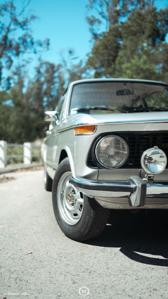 BMW 2002 - 6