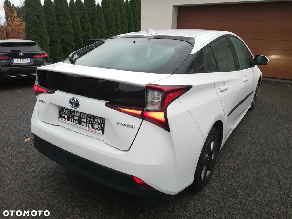 Toyota Prius - 10