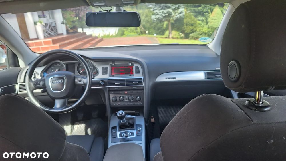 Audi A6 Avant 2.4 quattro - 17