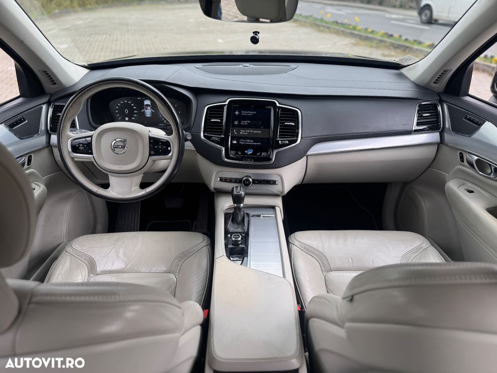 Volvo XC 90 D5 AWD Momentum - 7