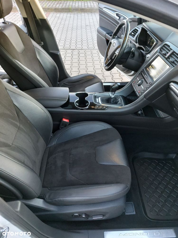 Ford Mondeo 2.0 TDCi STart-Stopp Titanium - 20