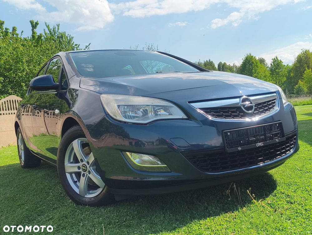 Opel Astra 1.7 CDTI DPF Cosmo - 2