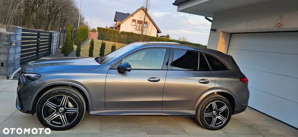 Mercedes-Benz GLC 400 e 4Matic 9G-TRONIC AMG Line Advanced - 17