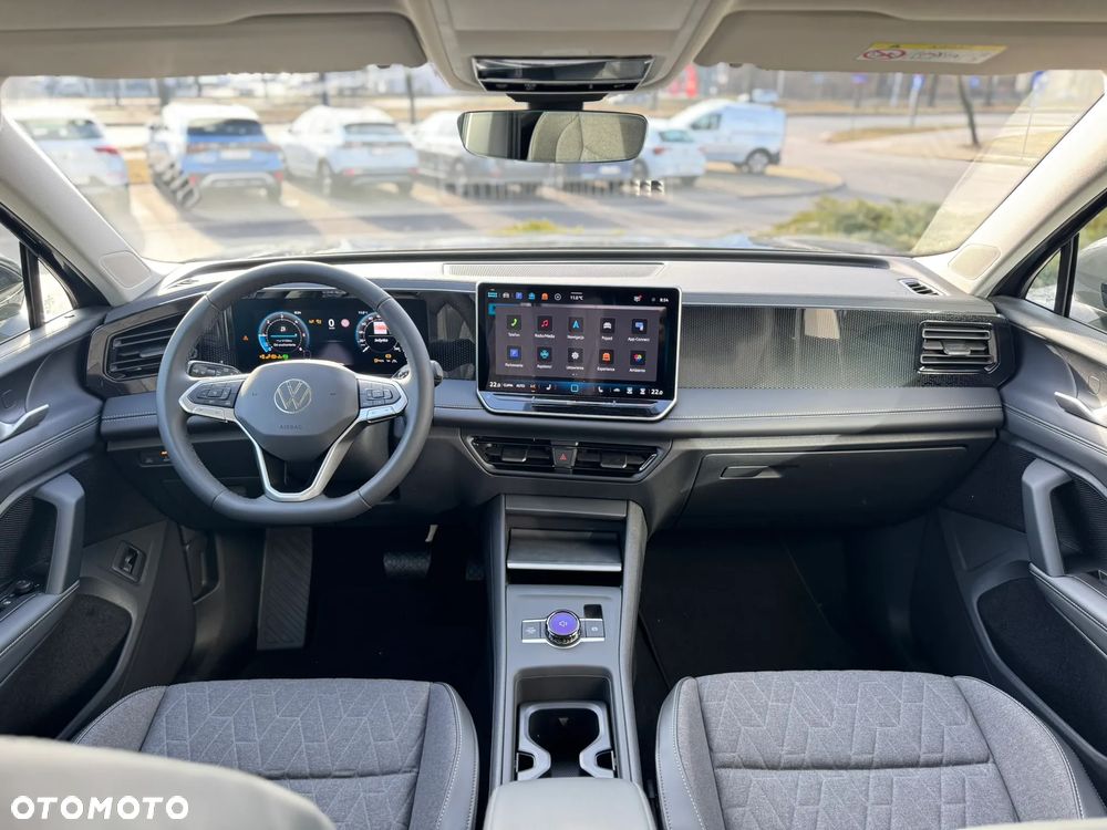 Volkswagen Tiguan - 27