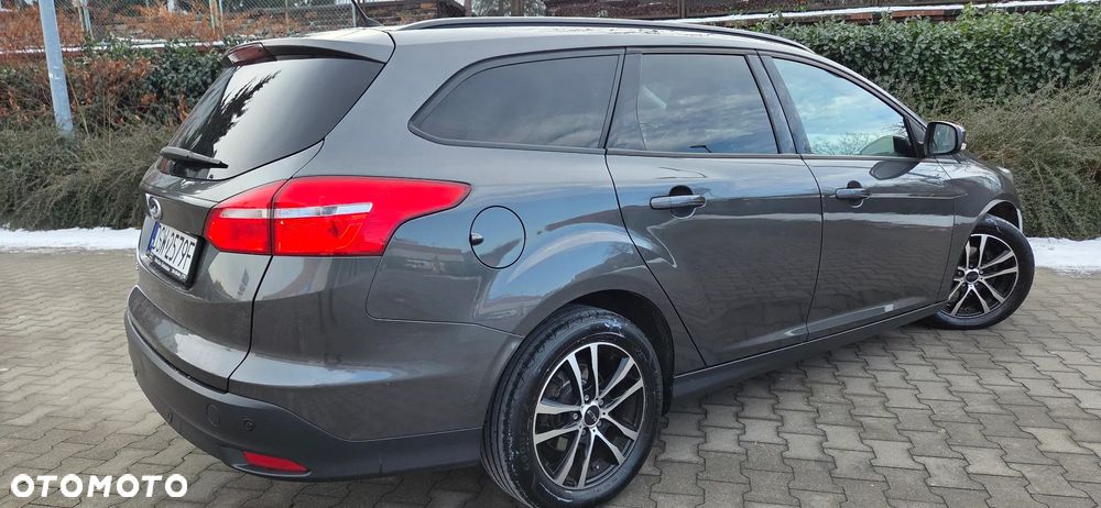 Ford Focus 1.0 EcoBoost Titanium - 9