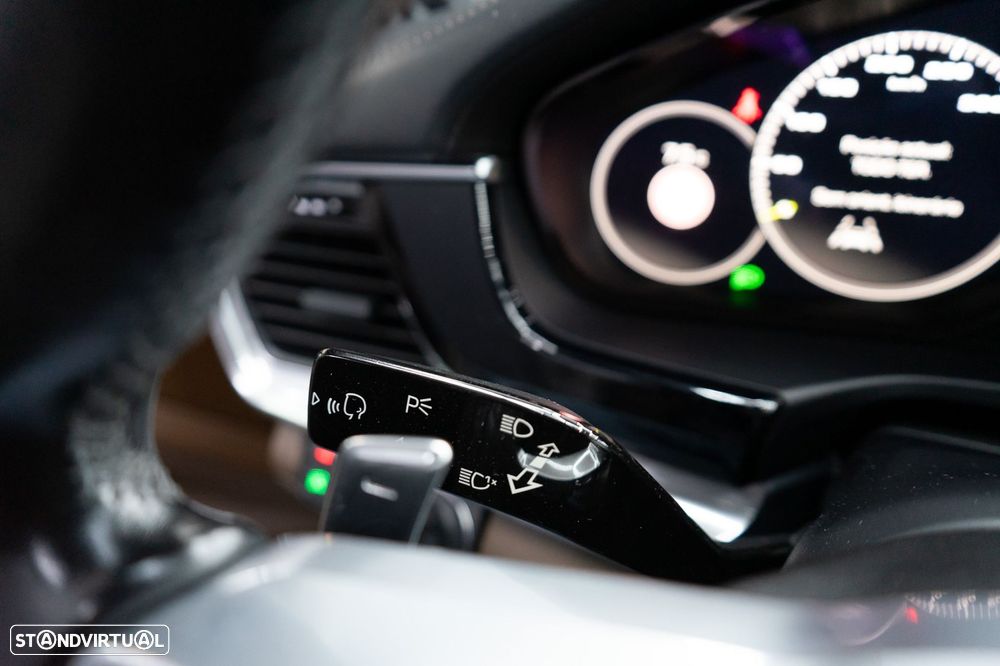 Porsche Panamera 4 E-Hybrid - 45