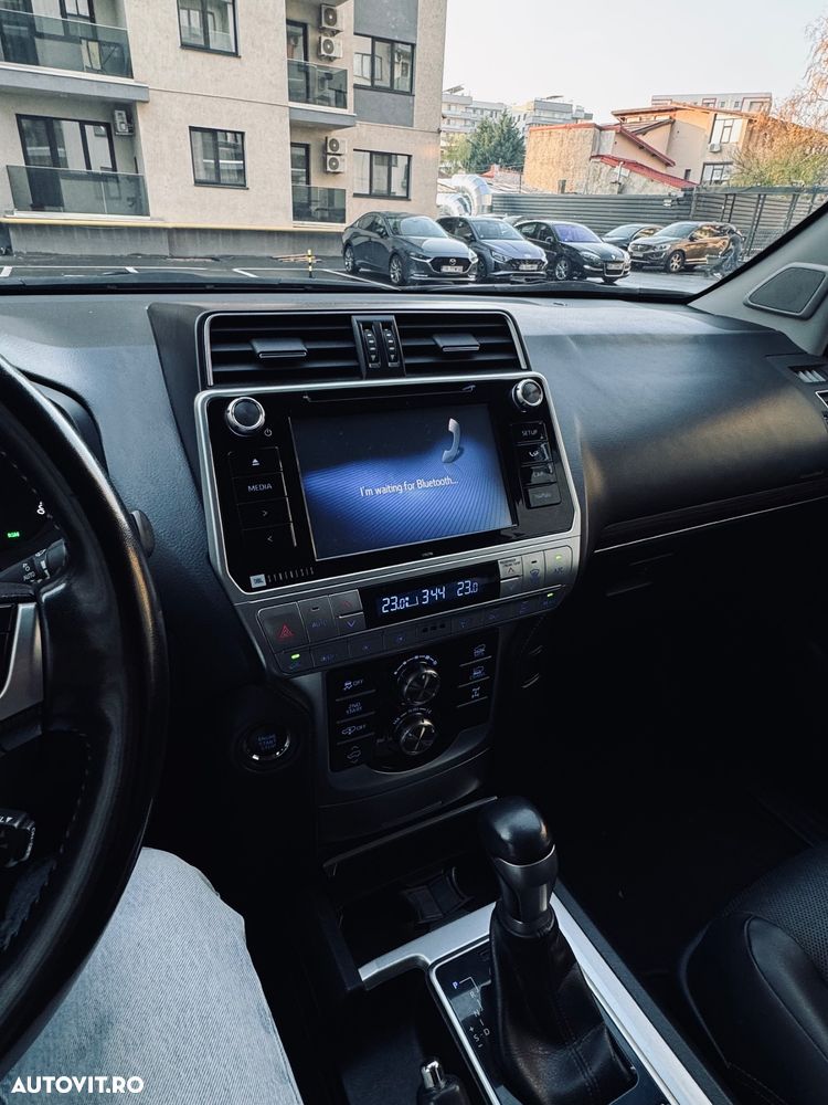 Toyota Land Cruiser 2.8l Turbo D-4D A/T Executive - 8