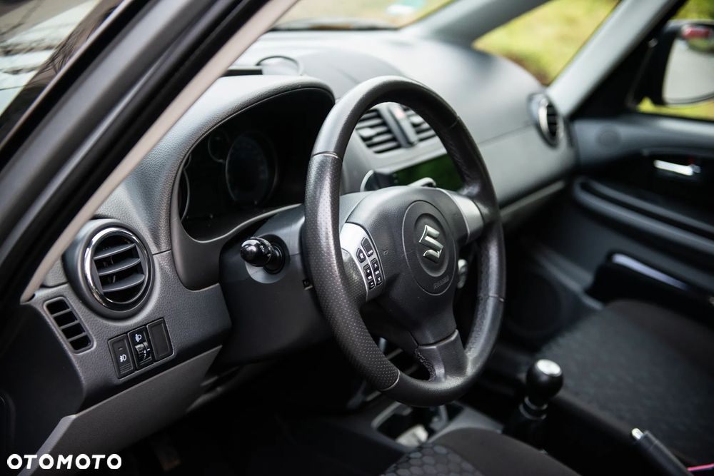 Suzuki SX4 1.6 VVT 4x4 Comfort - 15