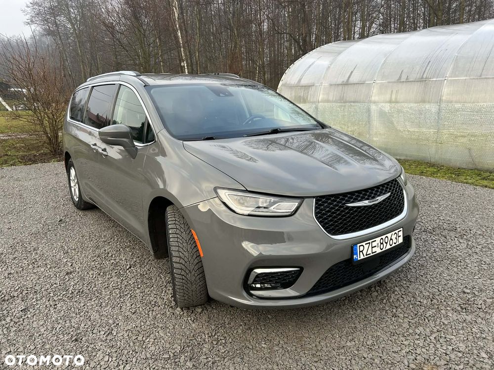 Chrysler Pacifica - 18
