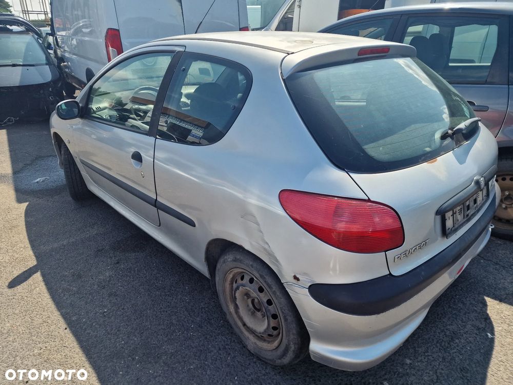 Peugeot 206 1.4kat 2000r 55KW Cały na części - 2