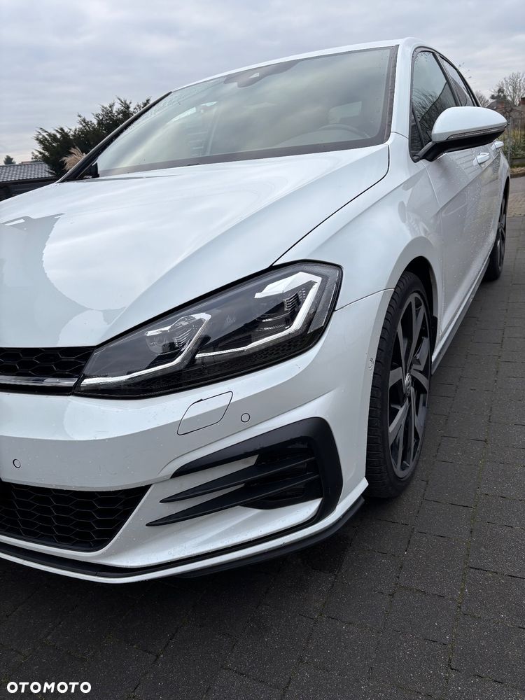 Volkswagen Golf 2.0 TDI BMT GTD - 5