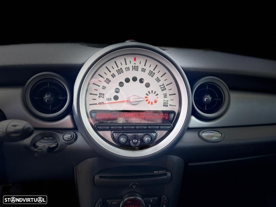 MINI 3 Portas One D - 11