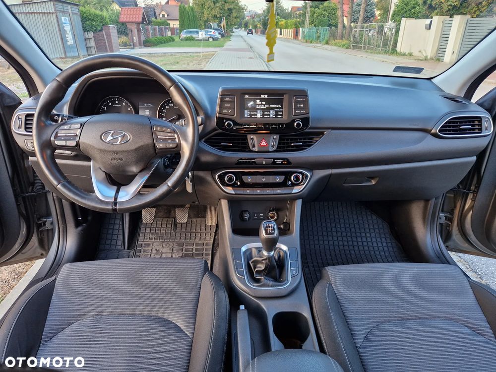 Hyundai i30 1.4 GO Plus - 18