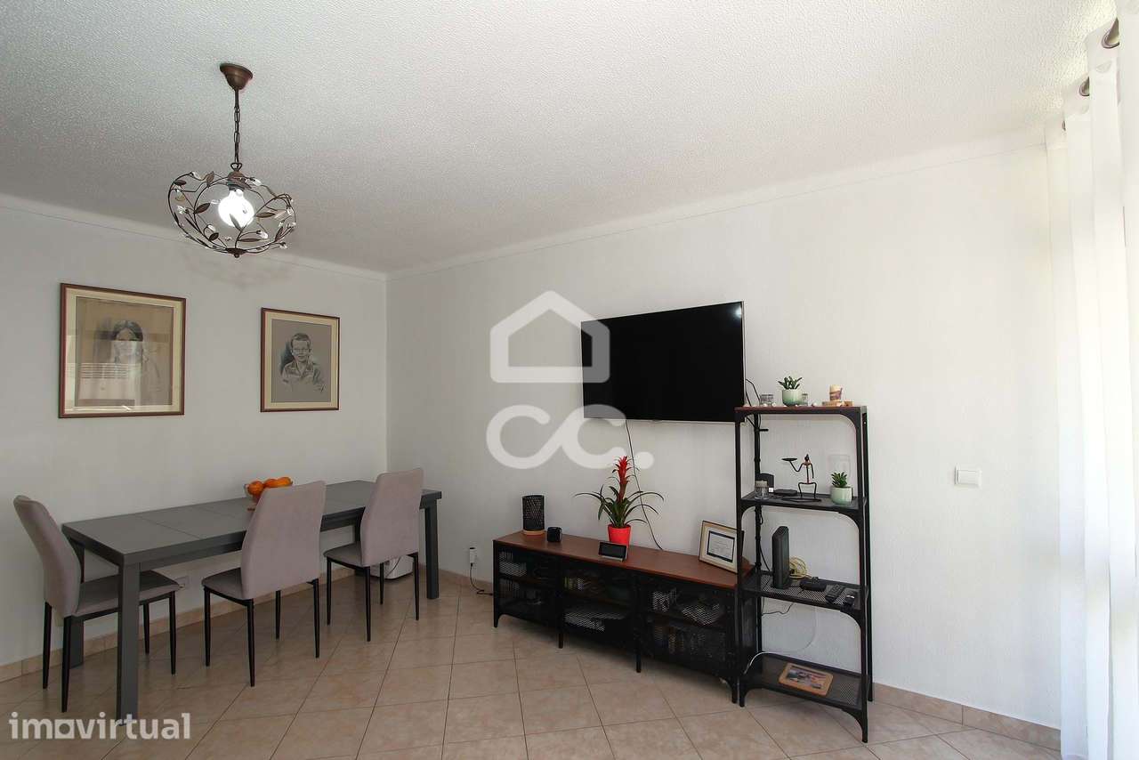 Apartamento T1 no coração de Armação de Pêra a poucos passos da praia! - Grande imagem: 3/17