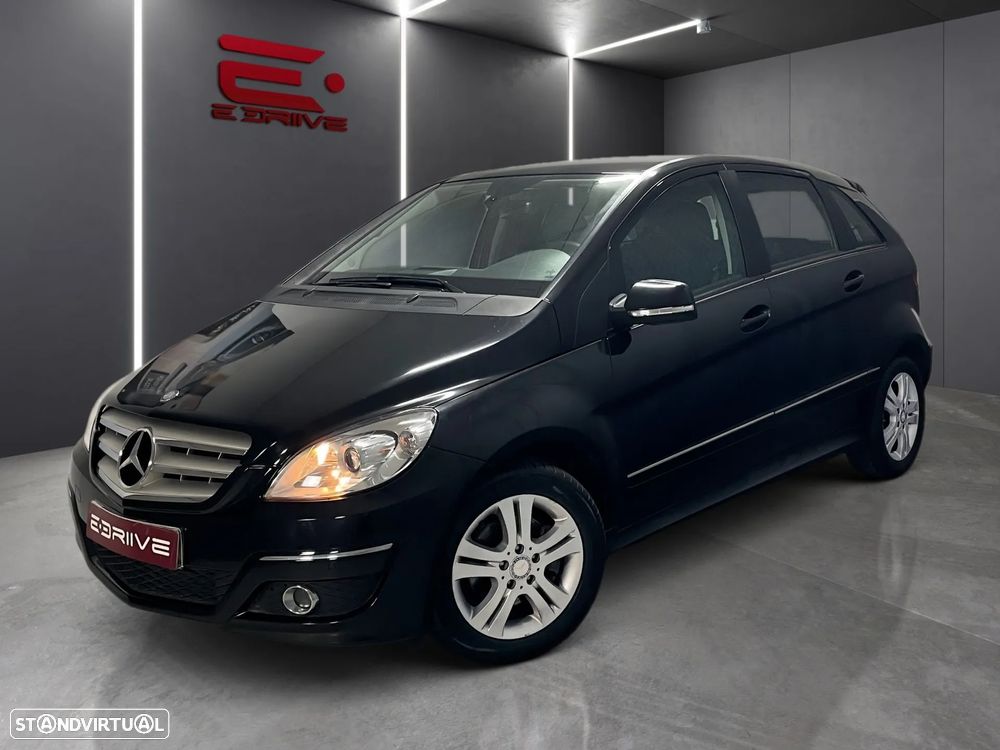 Mercedes-Benz B 180 - 1