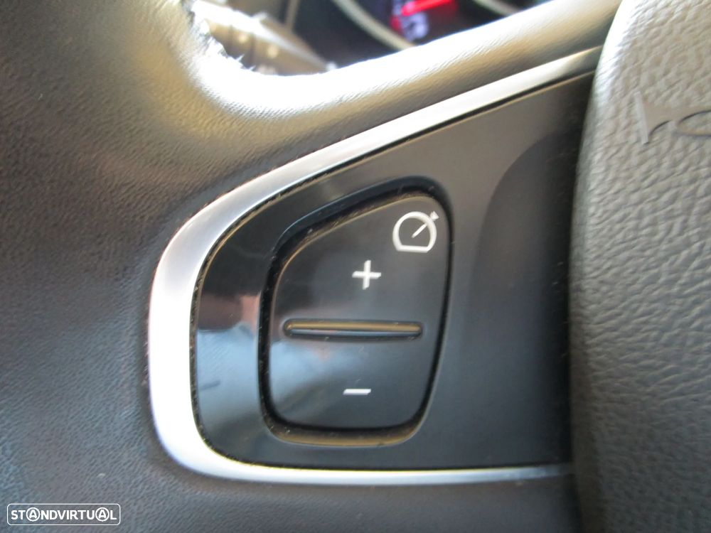 Renault Clio Sport Tourer 1.2 TCe GT Line - 26