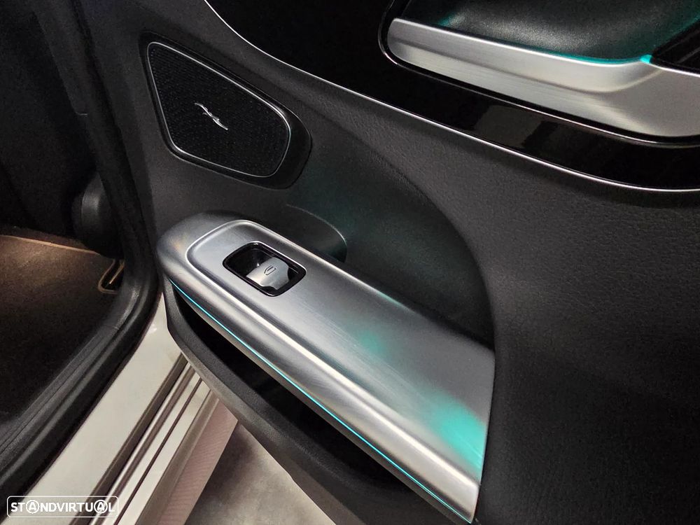 Mercedes-Benz C 300 e T 9G-TRONIC AMG Line - 42