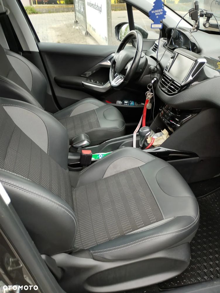Peugeot 2008 - 4