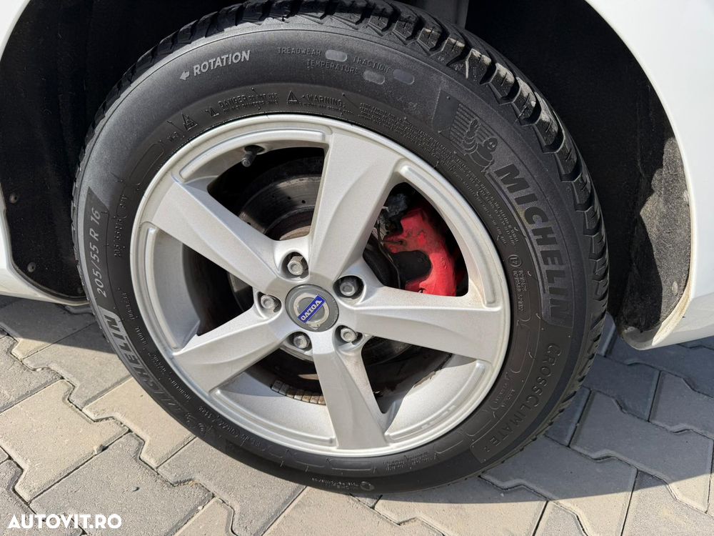 Volvo V40 D4 VEA Momentum - 11