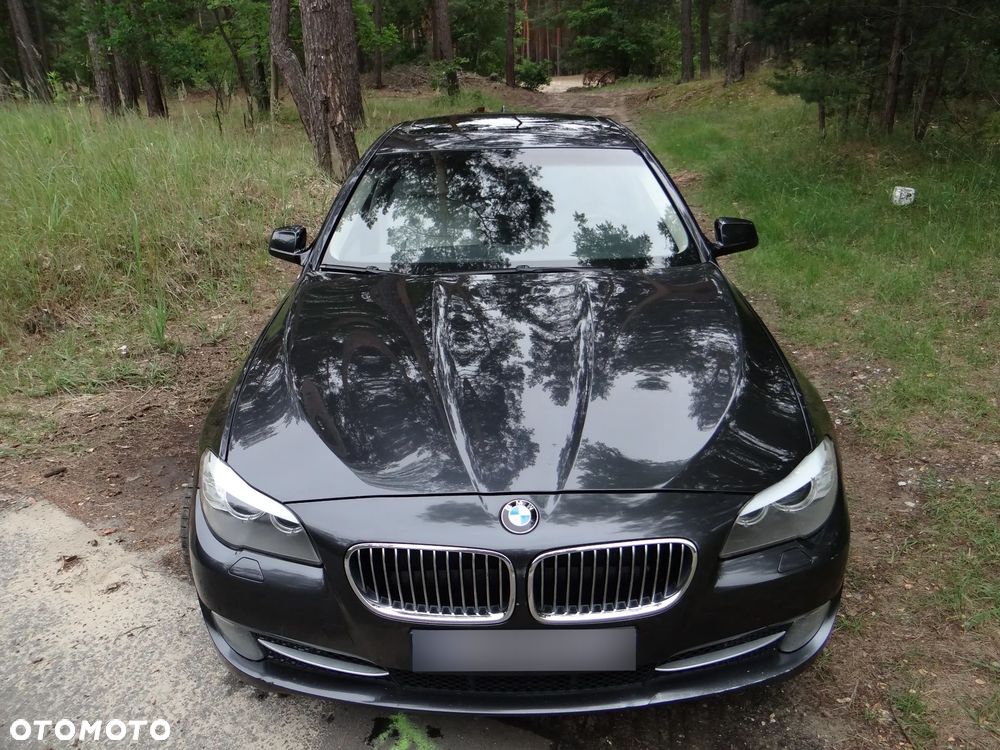 BMW Seria 5 525d - 13