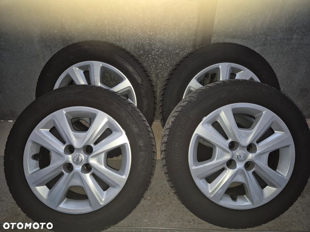 Opel Corsa 1.4 Innovation - 24