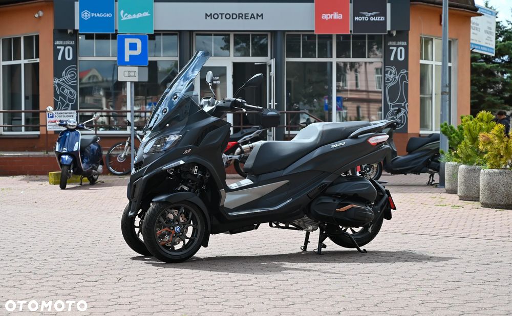Piaggio MP-3 - 2