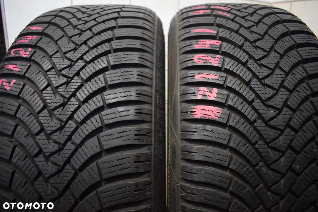 R18 225/40 Falken Eurowinter HS01 - 1