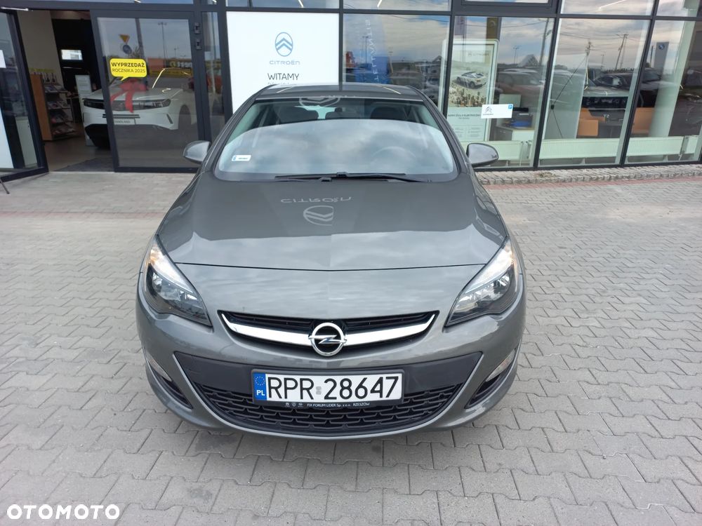 Opel Astra 1.6 EU6 - 2