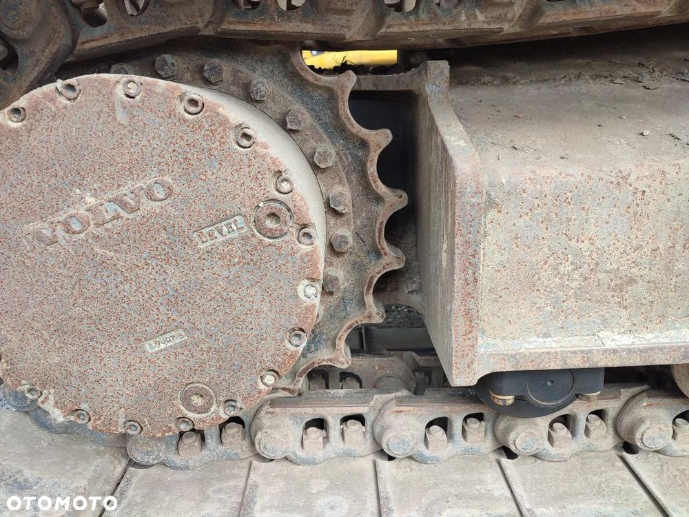 Volvo EC 220 EL - 12