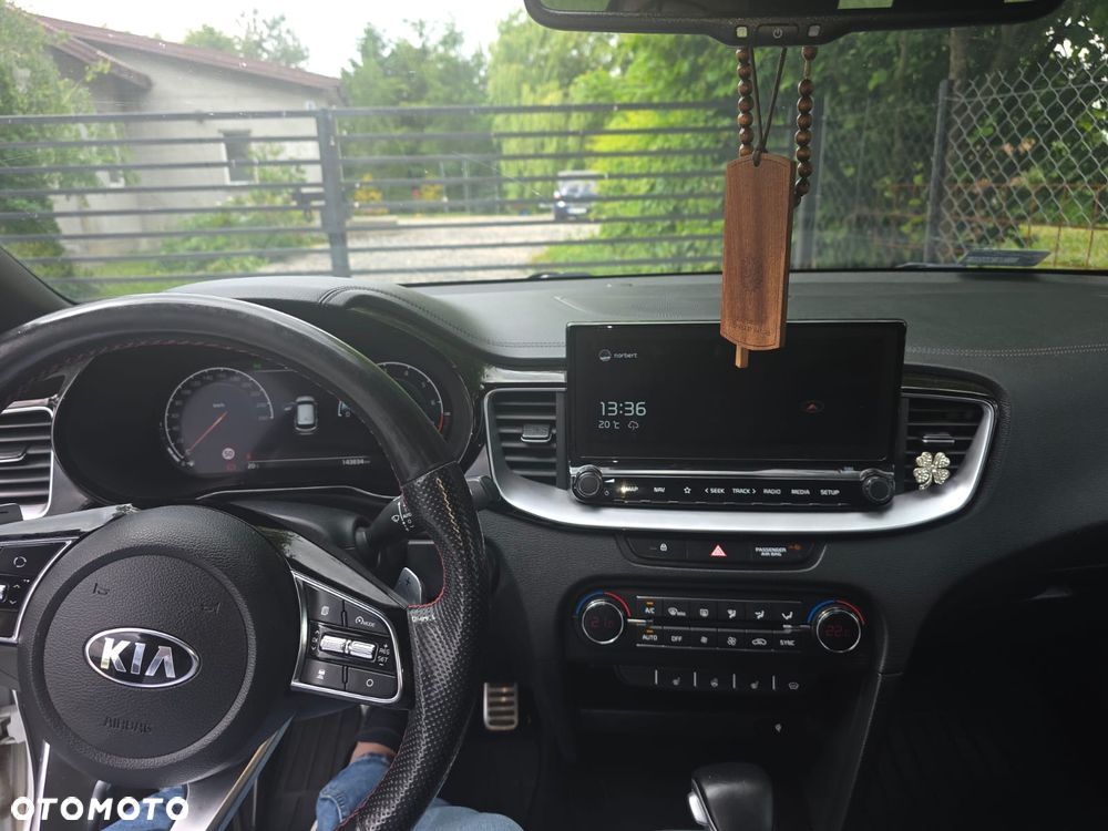 Kia ProCeed 1.6 T-GDI GT DCT - 9