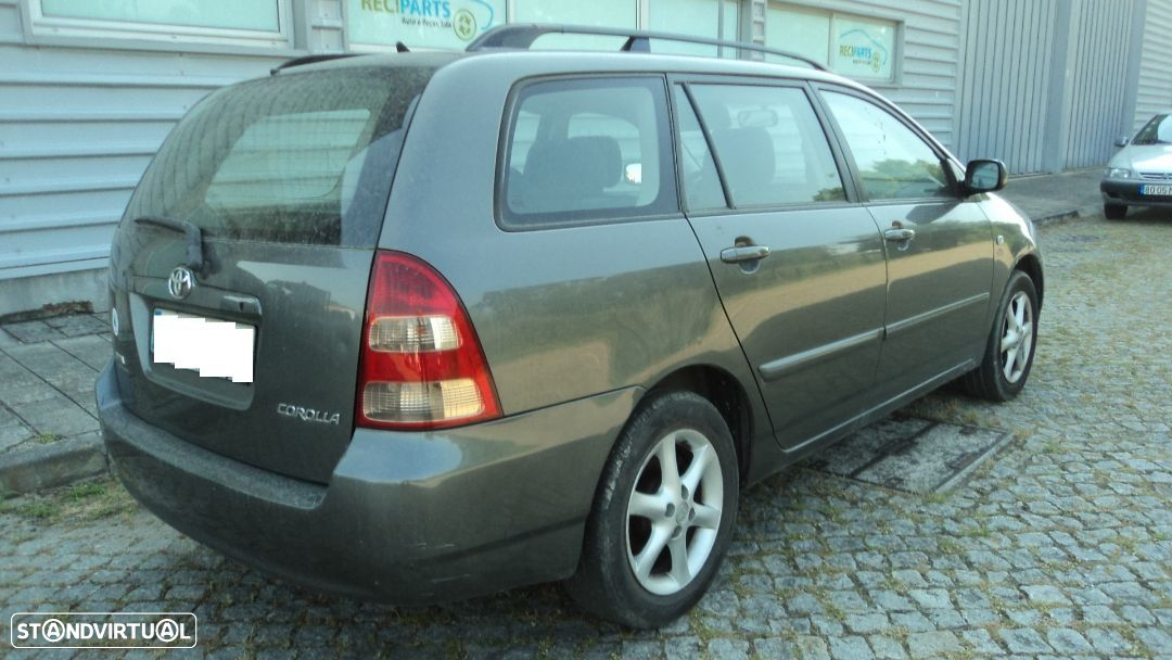 Toyota Corolla Combi 1.4 D-4D 2004 - Para Peças - 8