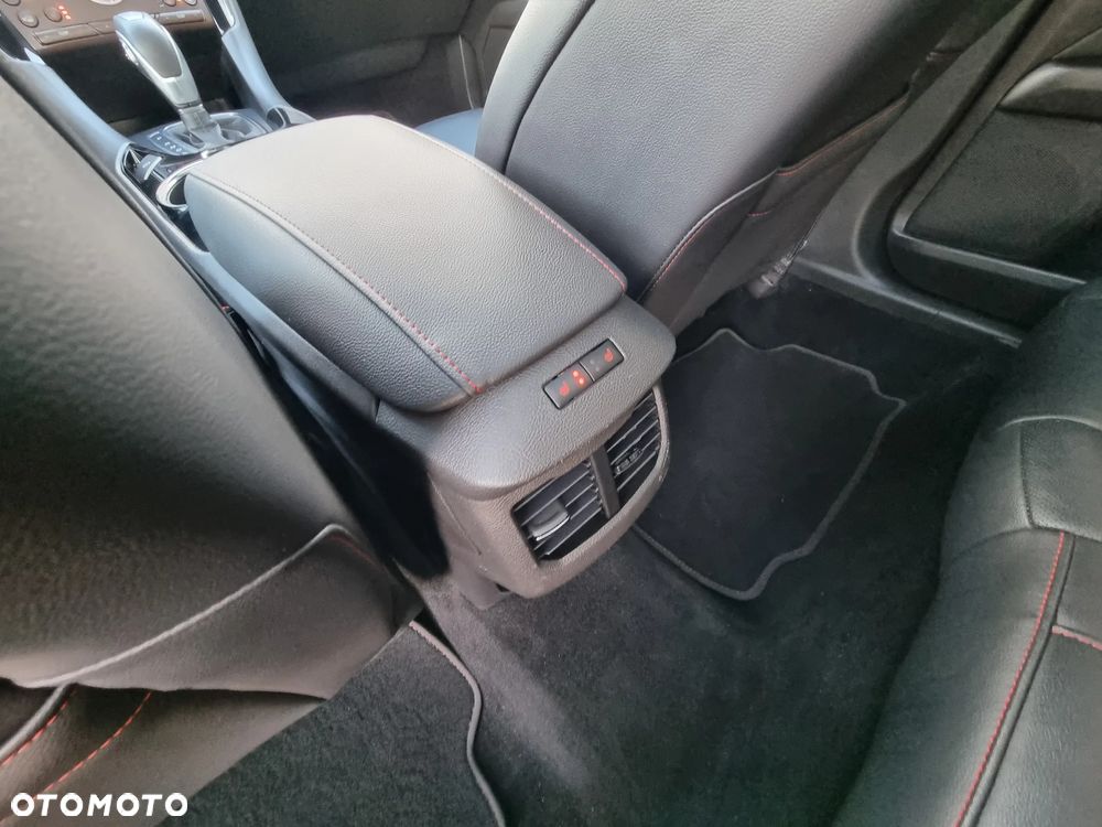 Ford Mondeo SW 2.0 Ti-VCT ST-Line - 13