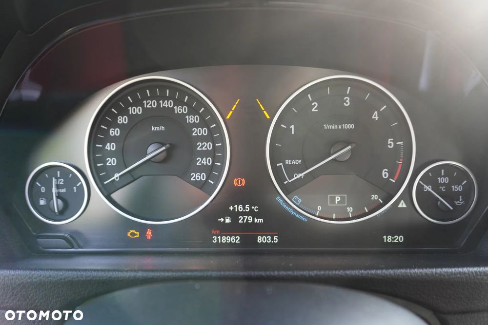 BMW 3GT 330d Sport-Aut Luxury Line - 27