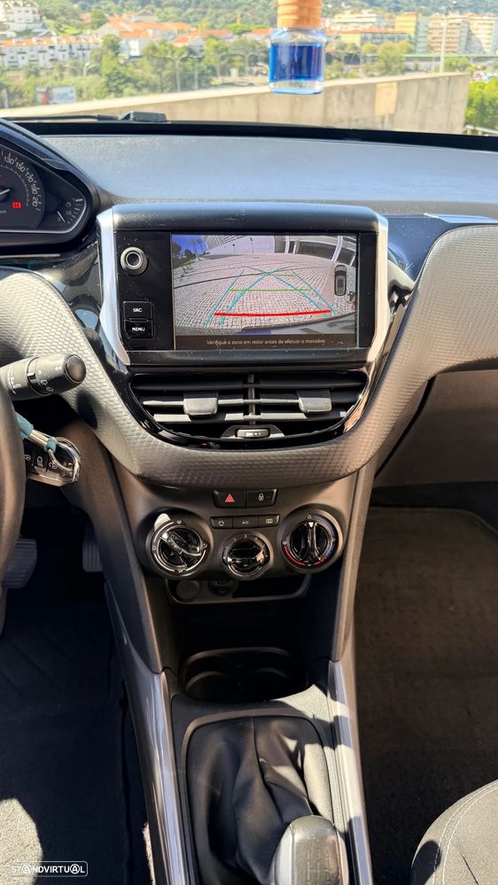 Peugeot 2008 1.6 BlueHDi Style - 17