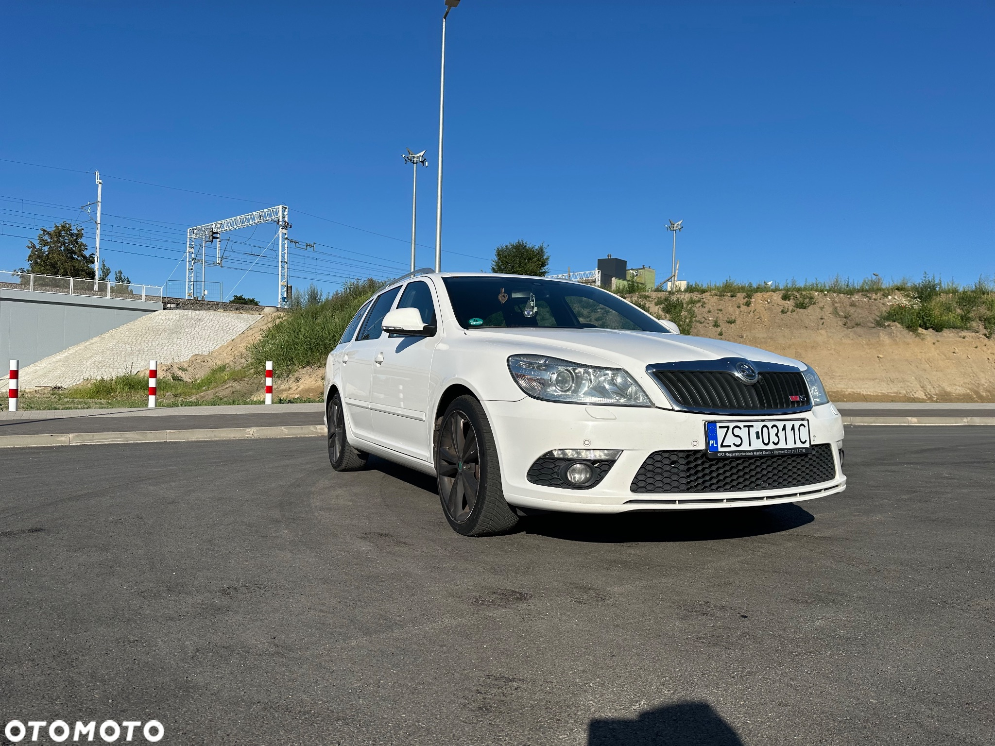 Skoda Octavia 2.0 TDI CR DPF DSG RS - 8