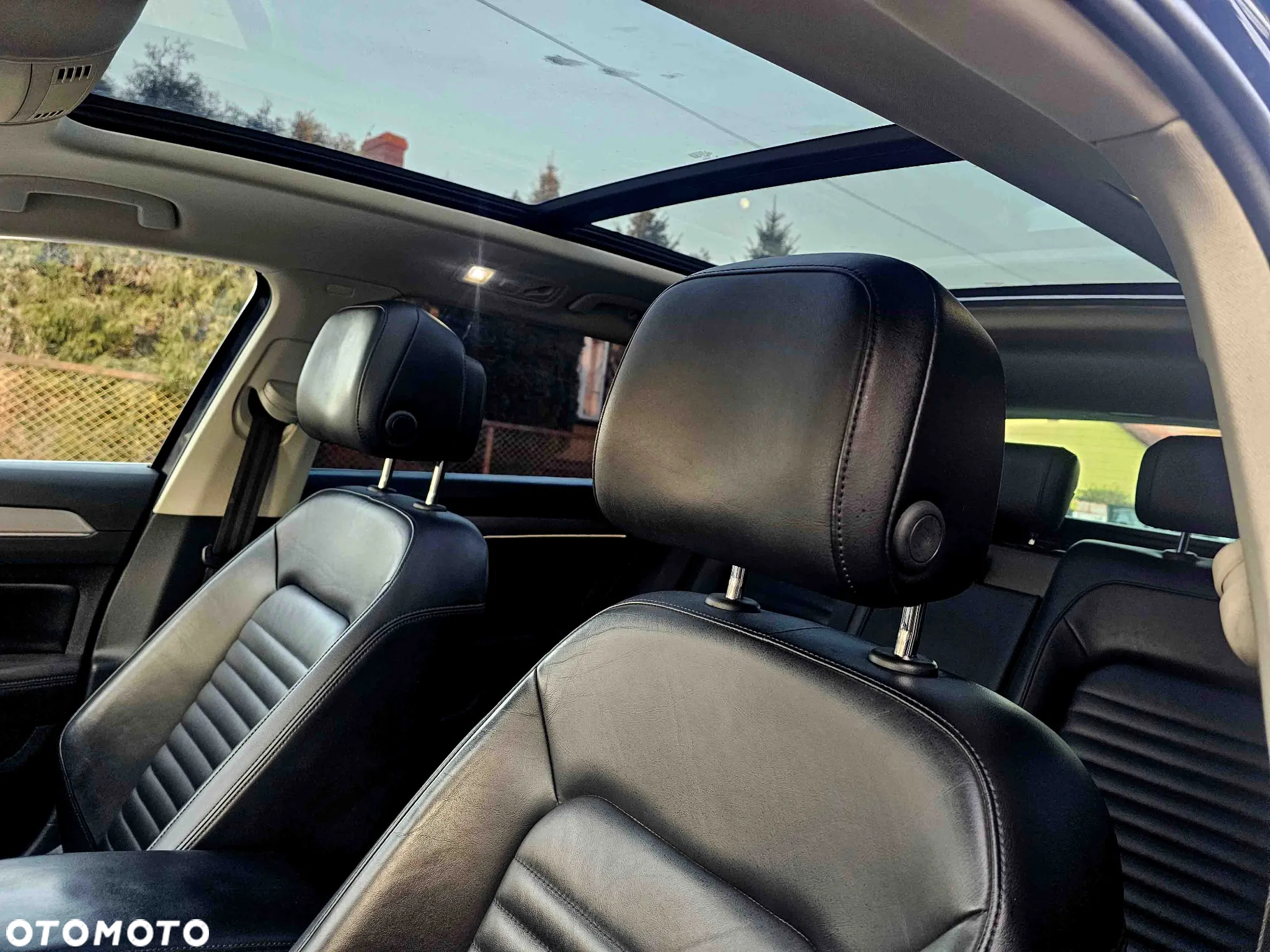 Volkswagen Passat Variant 2.0 TDI SCR 4Motion DSG Highline - 16