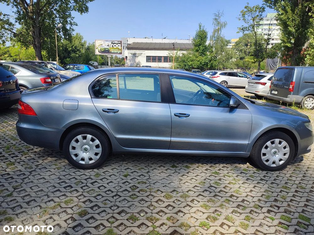 Skoda Superb 1.8 TSI Active - 9