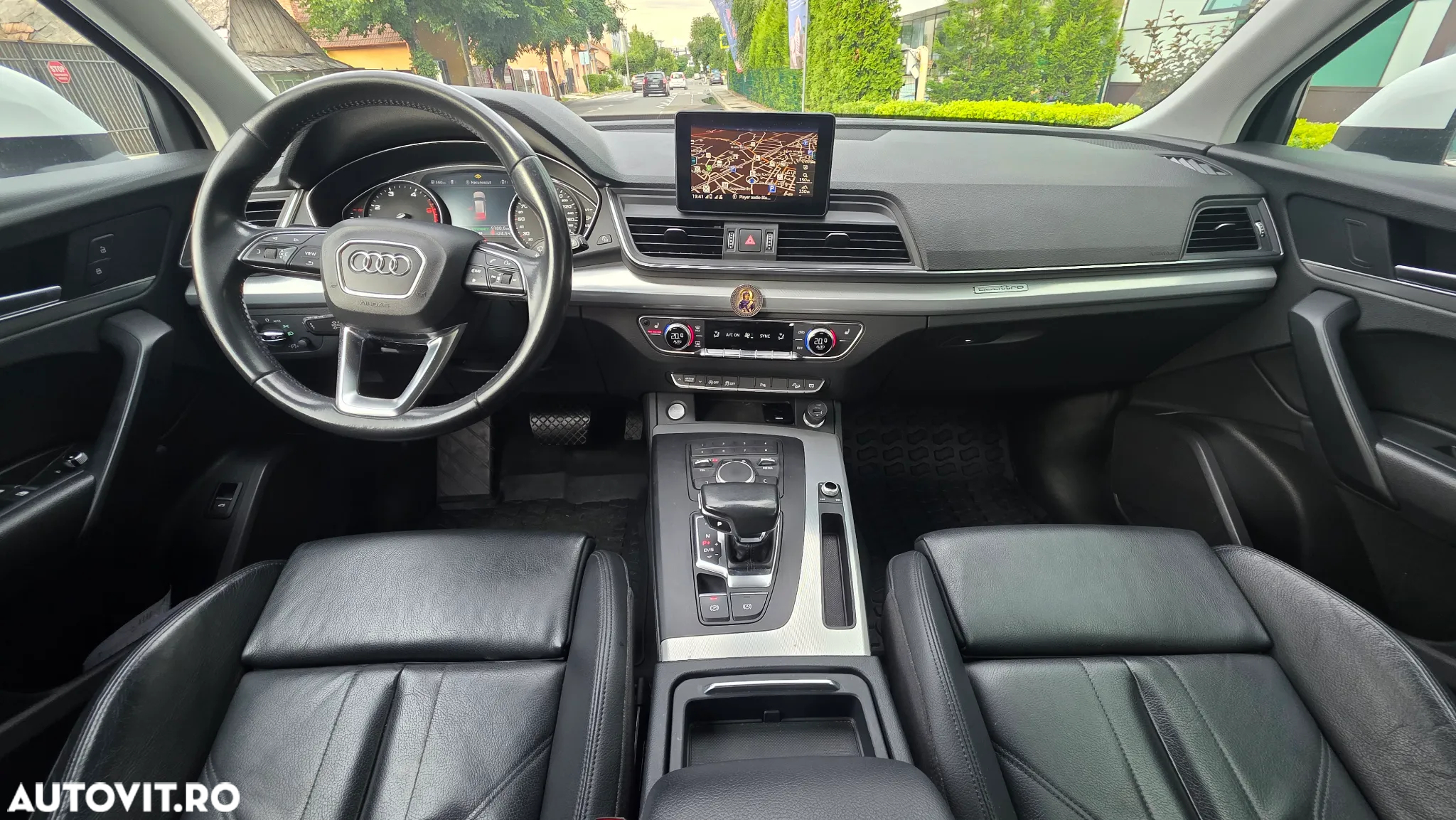 Audi Q5 2.0 40 TDI quattro S tronic Design - 6