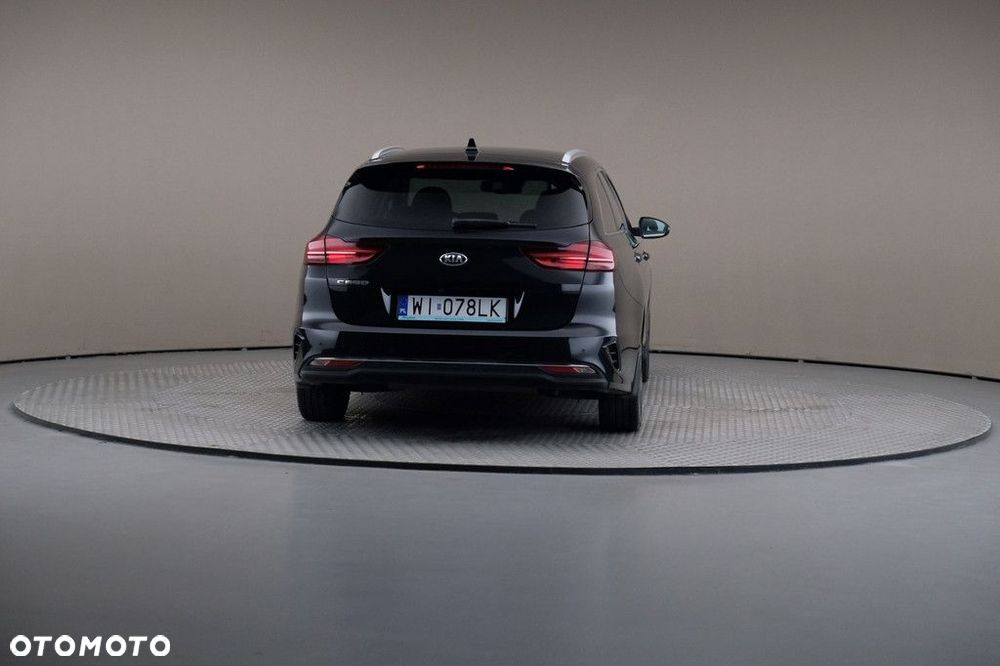 Kia Ceed - 5
